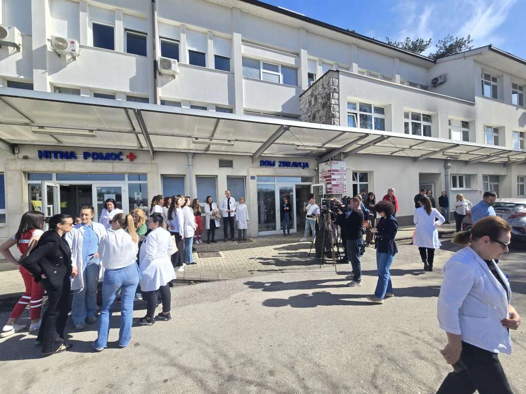 Sindikat prosvjete uputio podršku liječnicima u ŽZH